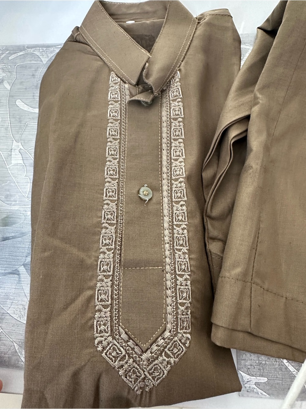 Embroidered olive green Traditional pakistani Kurta salwar size toddler 18